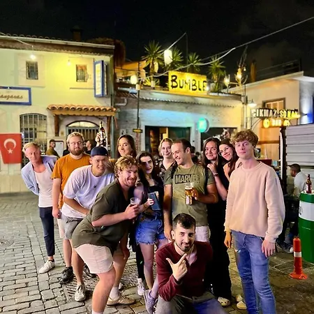 אכסניה Be Bold *