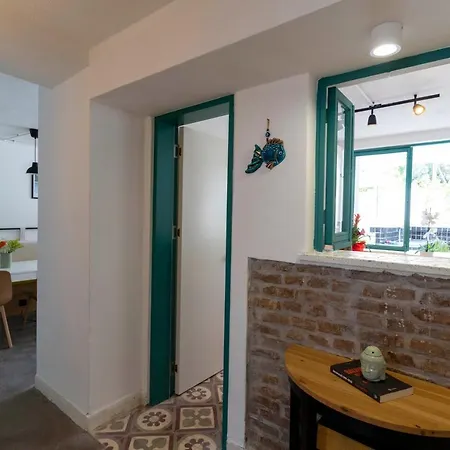 Be Bold Hostel